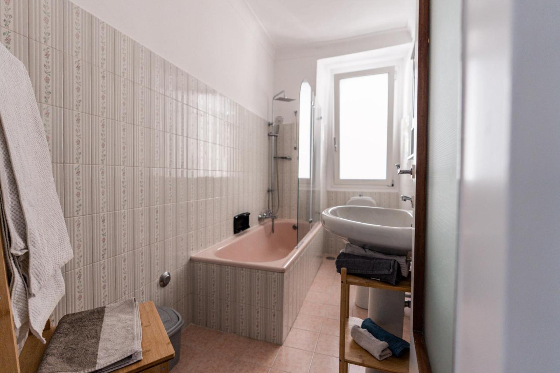 Dnart Holidays Home Blevio Buitenkant foto